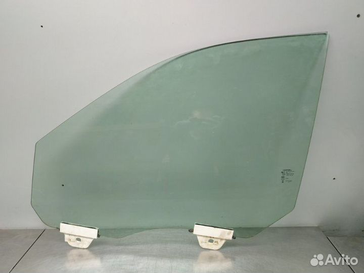 Стекло двери переднее левое Jeep Grand Cherokee