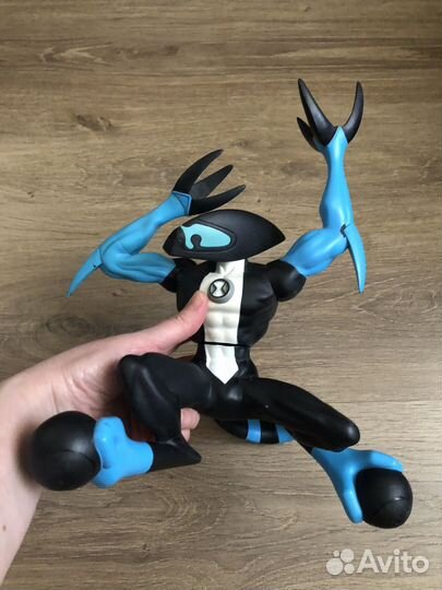 Игрушка Молния Бен 10