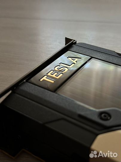 Видеокарта Nvidia Tesla V100 32Gb HBM2