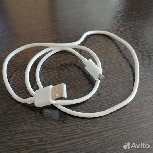 Кабель питания для смартфона