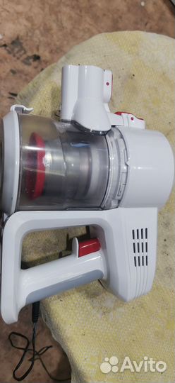 Вертикальный аккумуляторный пылесос