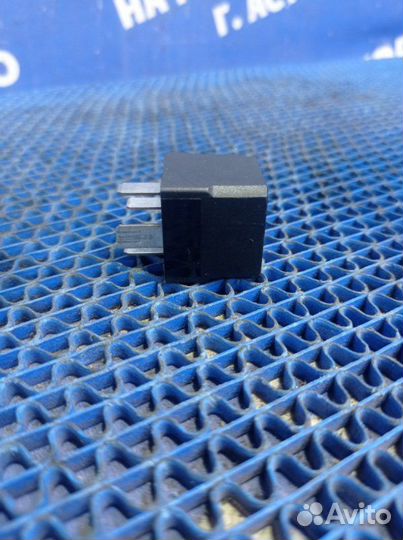 Реле Opel Astra Gtc купе Z18XER 2008