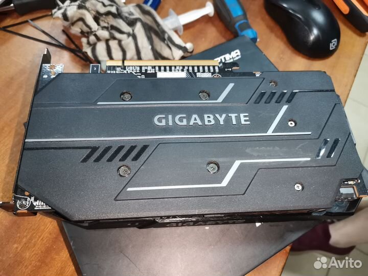 Gigabyte RX 5600XT