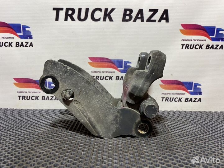 Кронштейн торсиона кабины левый Daf XF106