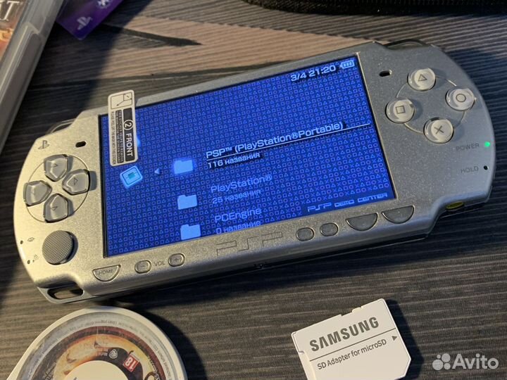 Sony PSP 2000 Japan Silver 64gb 7500 игр (набором)