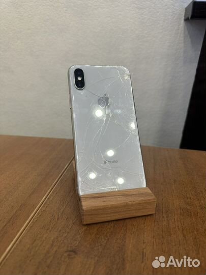 iPhone X, 64 ГБ