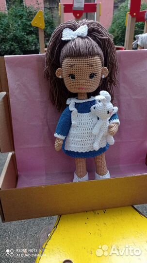 Вязаная кукла ручной работы