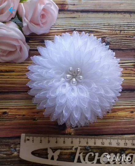 Белые школьные банты