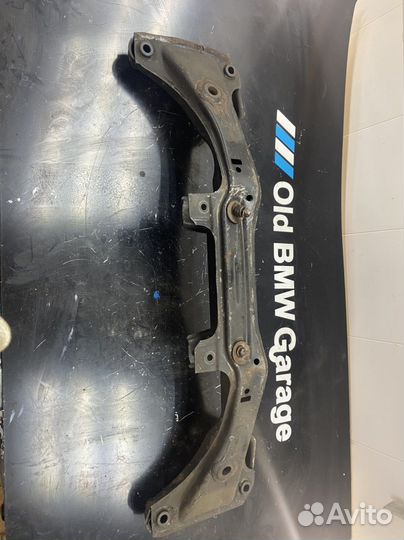 Балка подрамник bmw e36