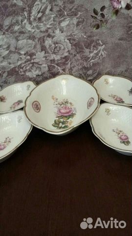 Блюдо в количестве пяти штук-50-60годы