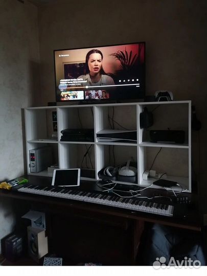 Универсальная тумба под тв / игрушки /книги