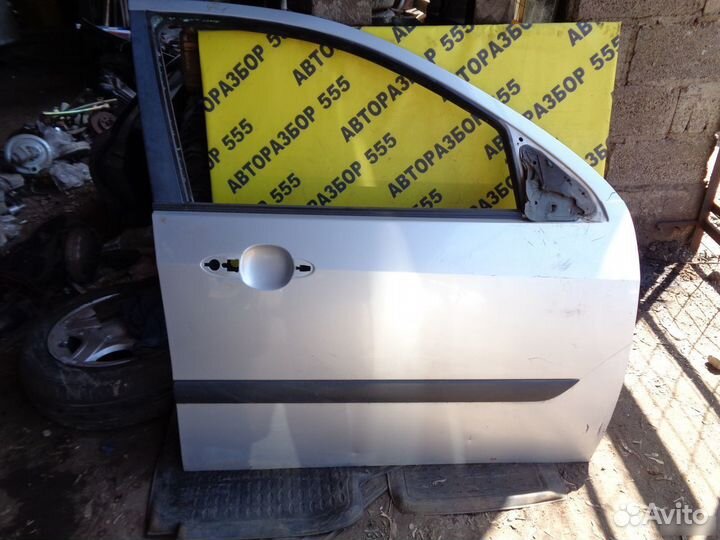 Дверь передняя правая Ford Focus I 1998-2005