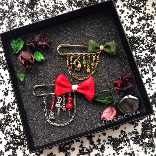 Именные булавки