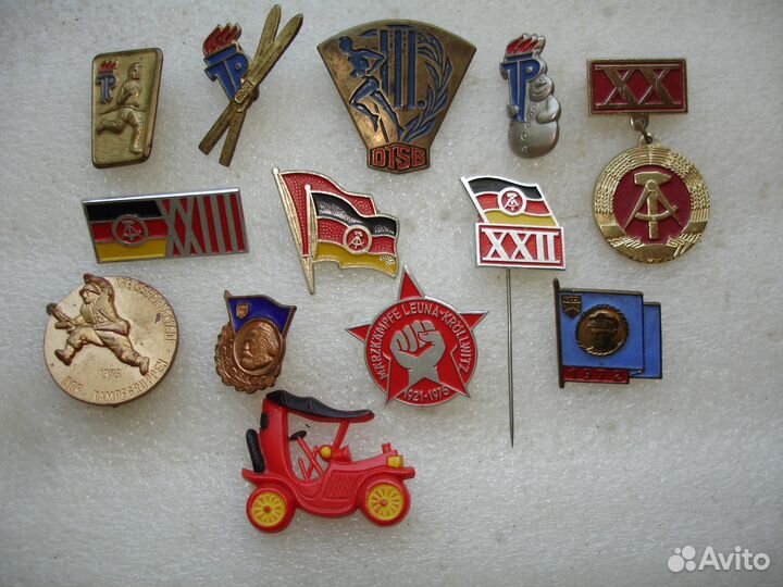 Значки гдр. Монголия Города-герои