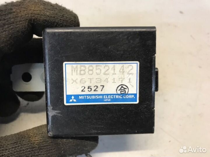 Блок управления зеркалами Mitsubishi Eterna 2.0