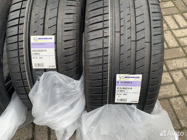 Michelin Pilot Sport 3 255/40 R19