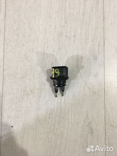 Датчик уровня жидкости бачка омывателя volkswagen