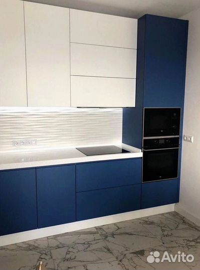 Кухонный гарнитур в современном стиле на заказ