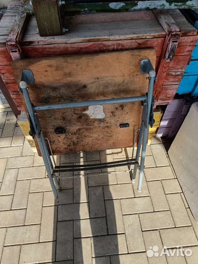 Детский стол парта