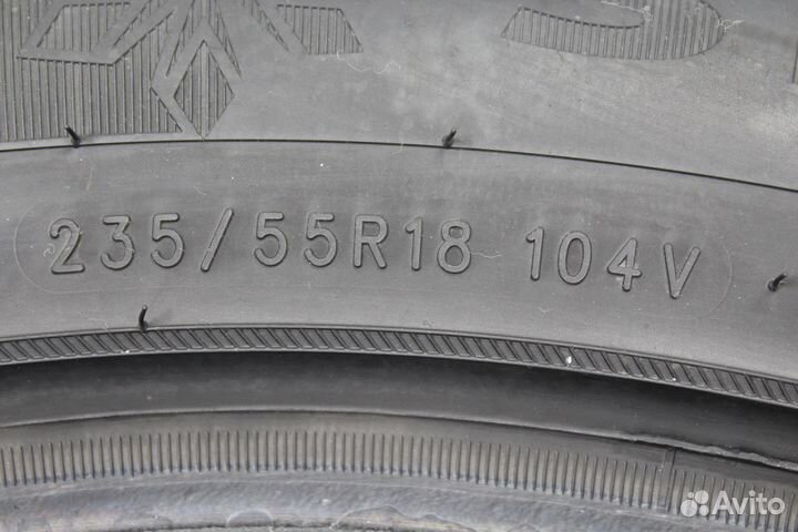 Triangle Snowlink TWT02 235/55 R18 104V