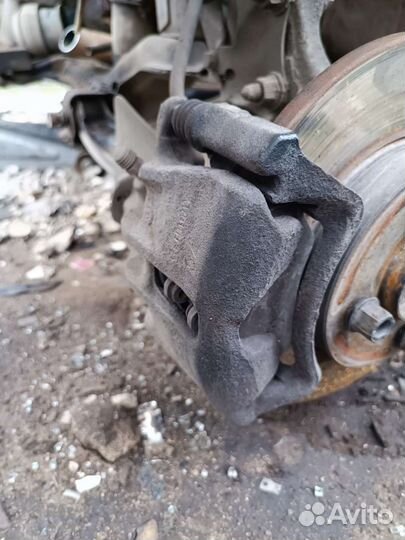 Суппорт тормозной Фольксваген гольф 3