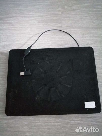 Подставка с охлаждением для ноутбука