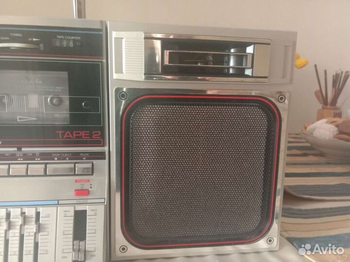 Мaгнитолa двухкacсeтная sнаrp GF-800Z(D)