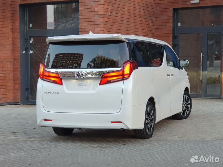 Toyota Alphard 2.5 CVT, 2023, 50 км