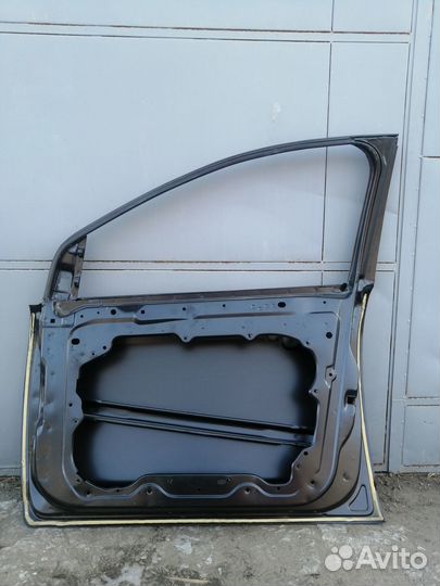 Продаю дверь