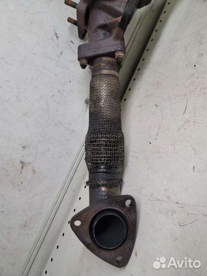 Коллектор выпускной VW Passat B5 AKN 2.5 Dizel