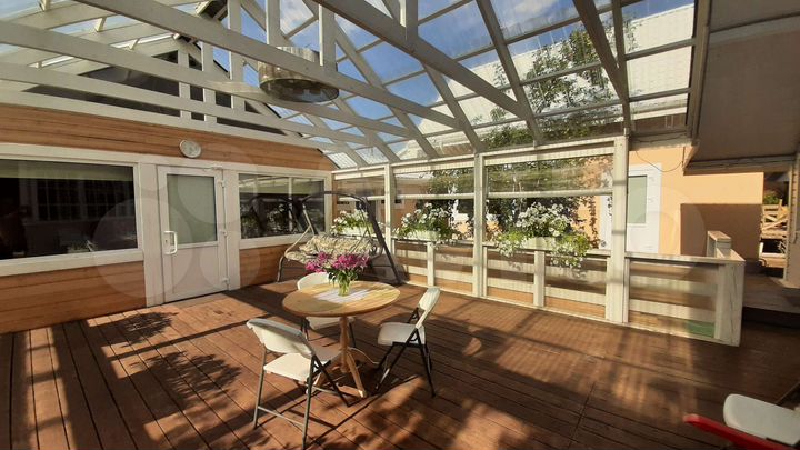 Коттедж 200 м² на участке 10 сот.