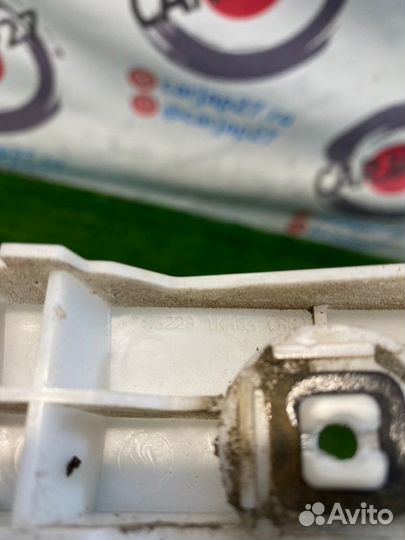 Крепление бампера (7) заднее правое Nissan Juke