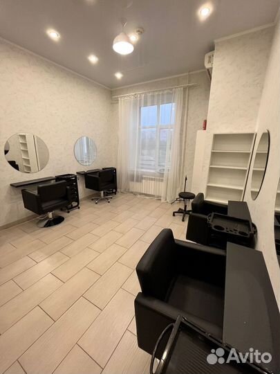 Сдам парикмахерское кресло