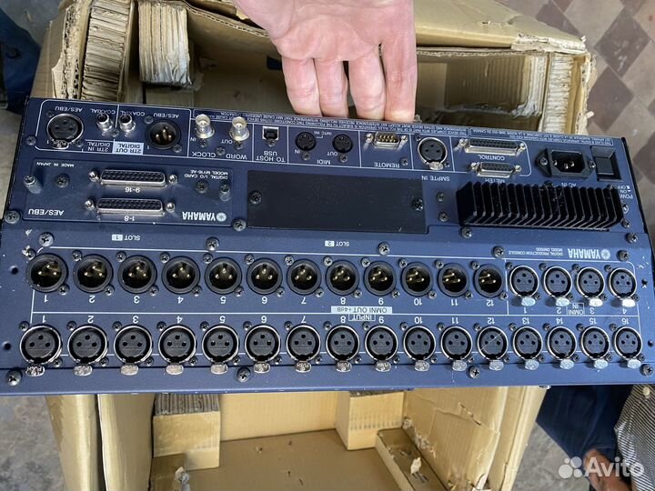 Цифровой микшерный пульт yamaha