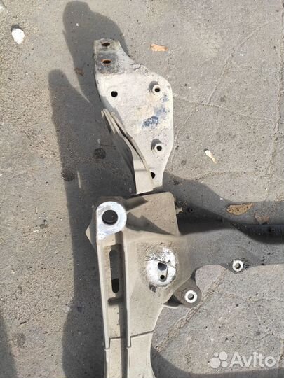 Подрамник Лексус лс460 Lexus LS 460L