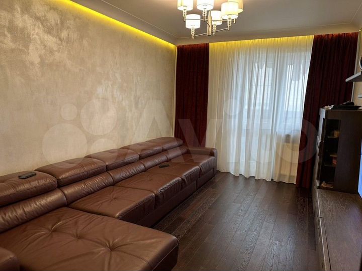 3-к. квартира, 85 м², 4/25 эт.