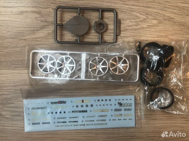 Комплект колес Aoshima 1/24