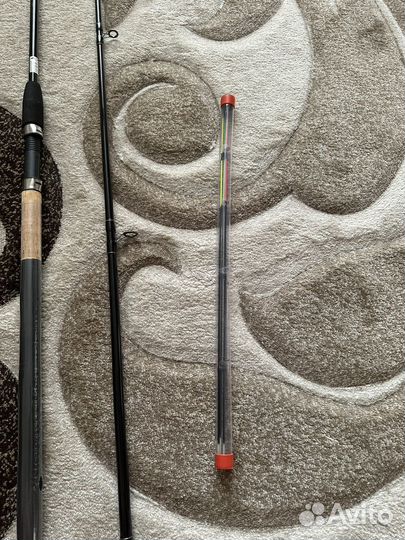Фидерное удилище с катушкой