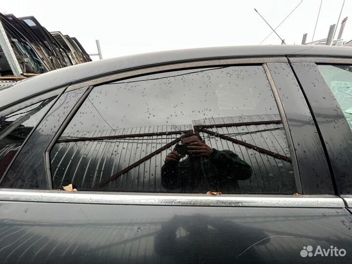 Стекло задней правой двери Ford Mondeo 4