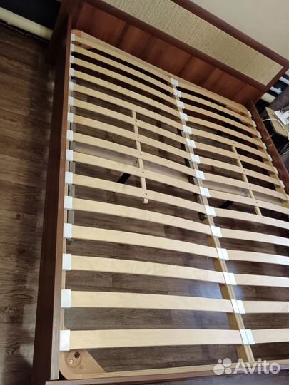 Кровать двухспальная