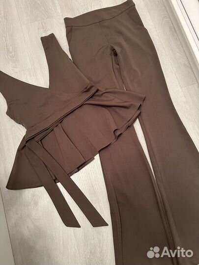 Костюм женский