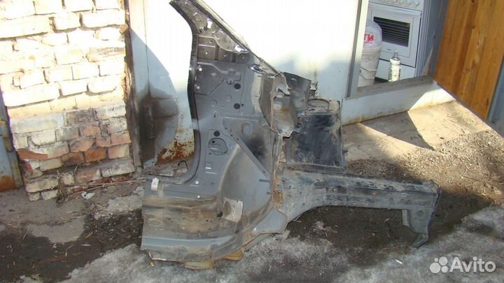 Передняя левая четверть X-treil II