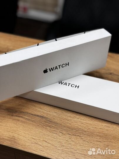 Apple Watch SE3 Starlight 44mm