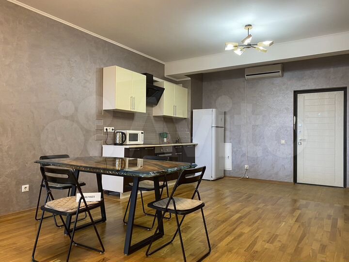 2-к. квартира, 77 м², 5/16 эт.