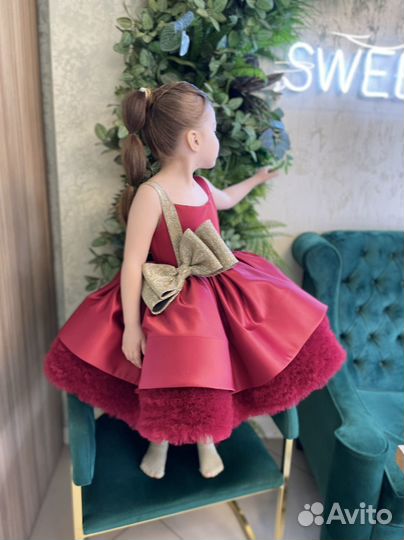 Платье для девочки нарядное