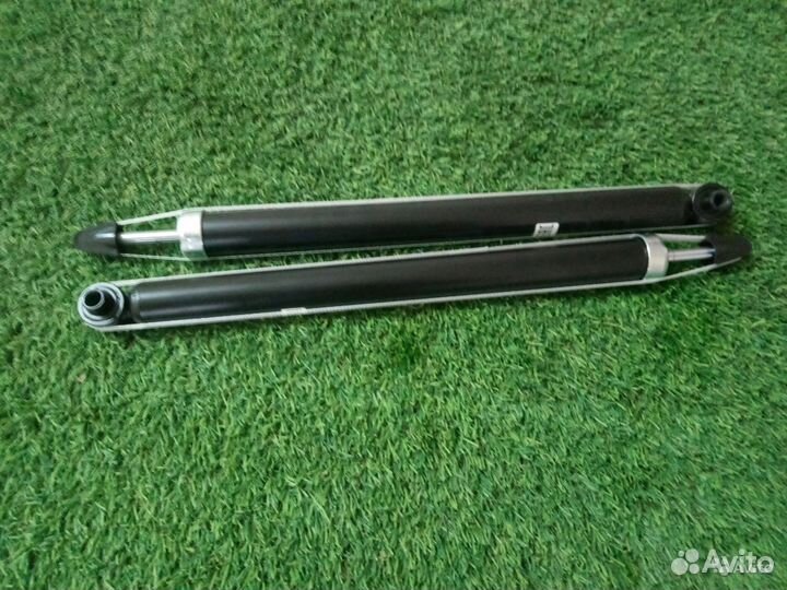 Задние амортизаторы Мазда 3 BK BL 2002-2012 новые