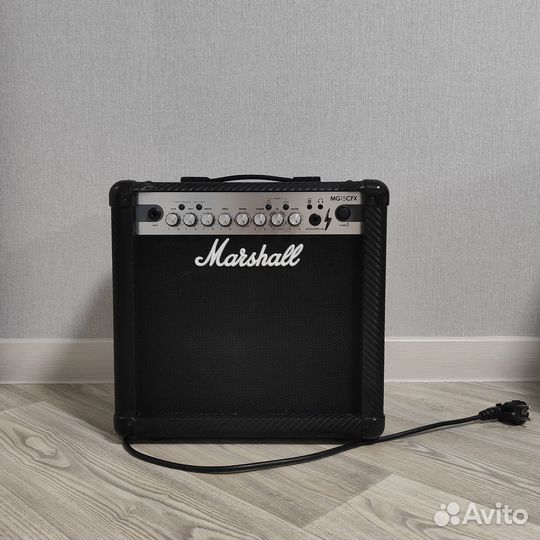 Комбоусилитель Marshall mg15cf