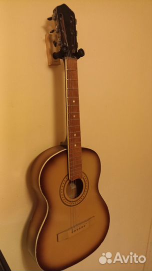 Акустическая гитара