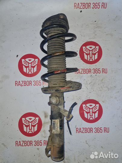 Стойка передняя в сборе правая Volvo C30 B5244S