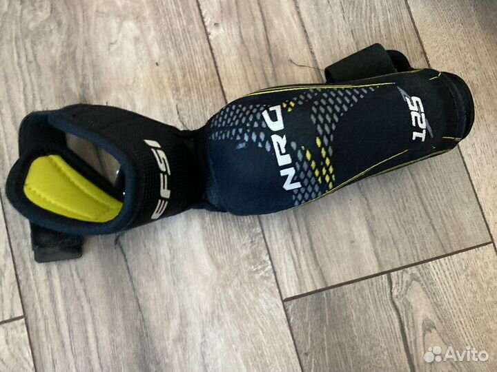 Комплект нагрудник + налакотники Efsi